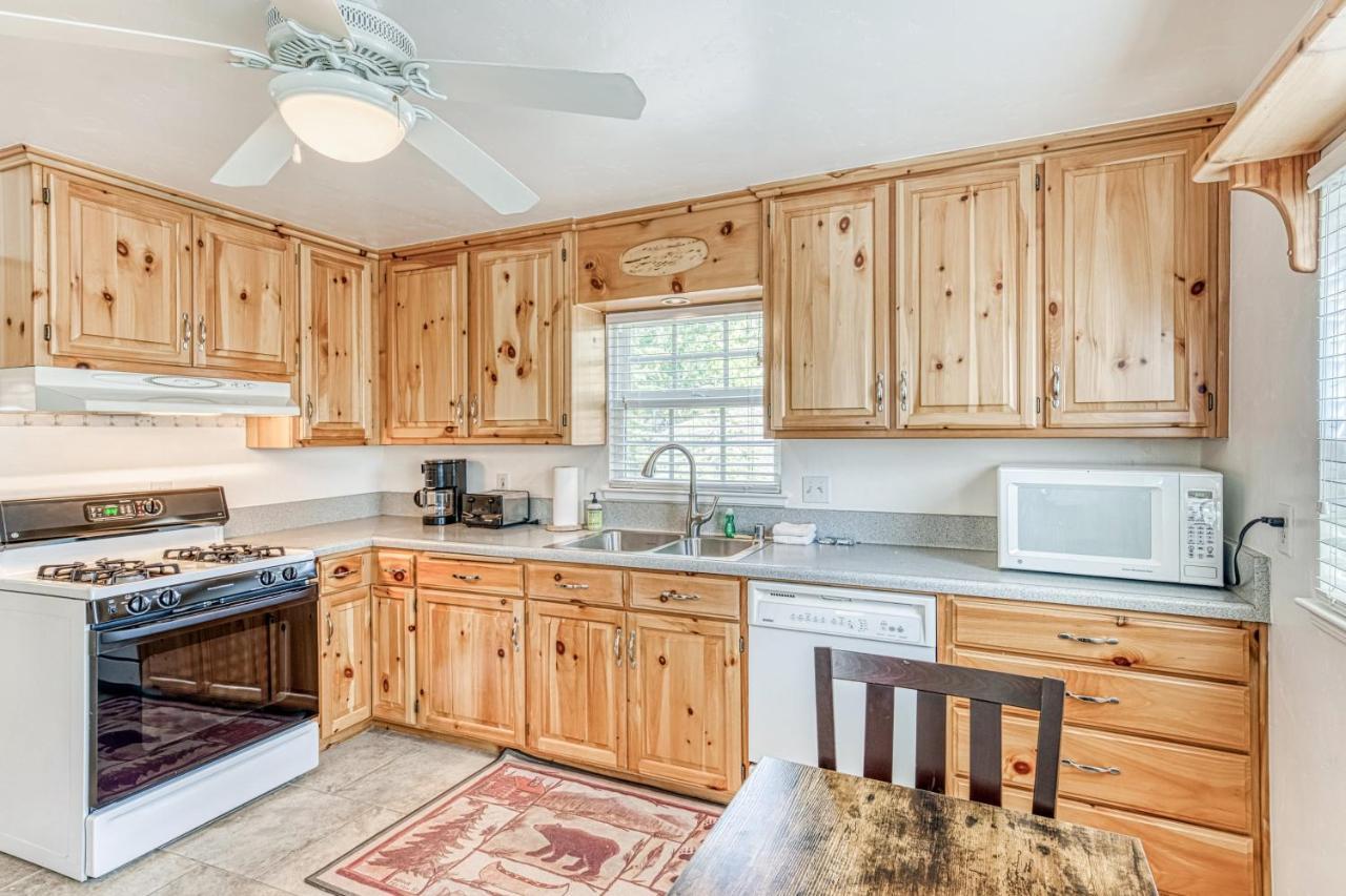 Musick Creek Landing Villa Shaver Lake Buitenkant foto